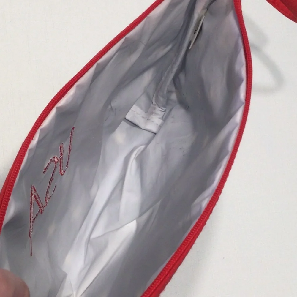 thirty-one Initials, inc. USA Lined Wristlet​
